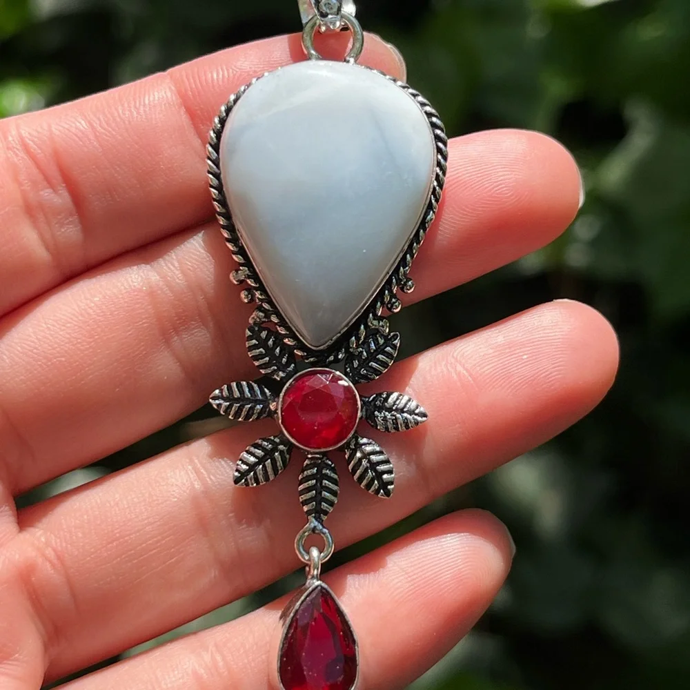 925 silver‎ plated Owhyee Opal pendant